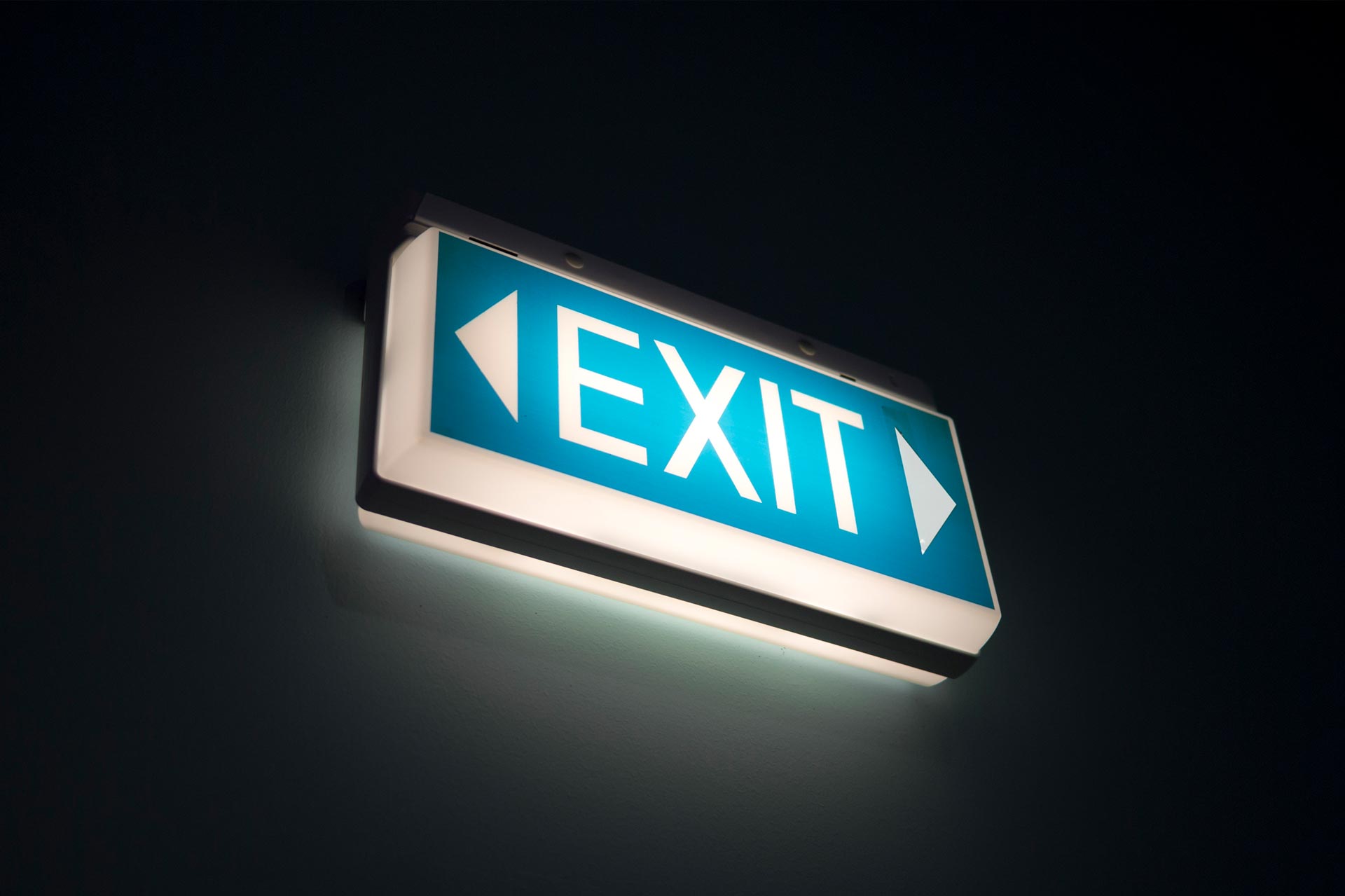 glowing-exit-4V7MUFQN__